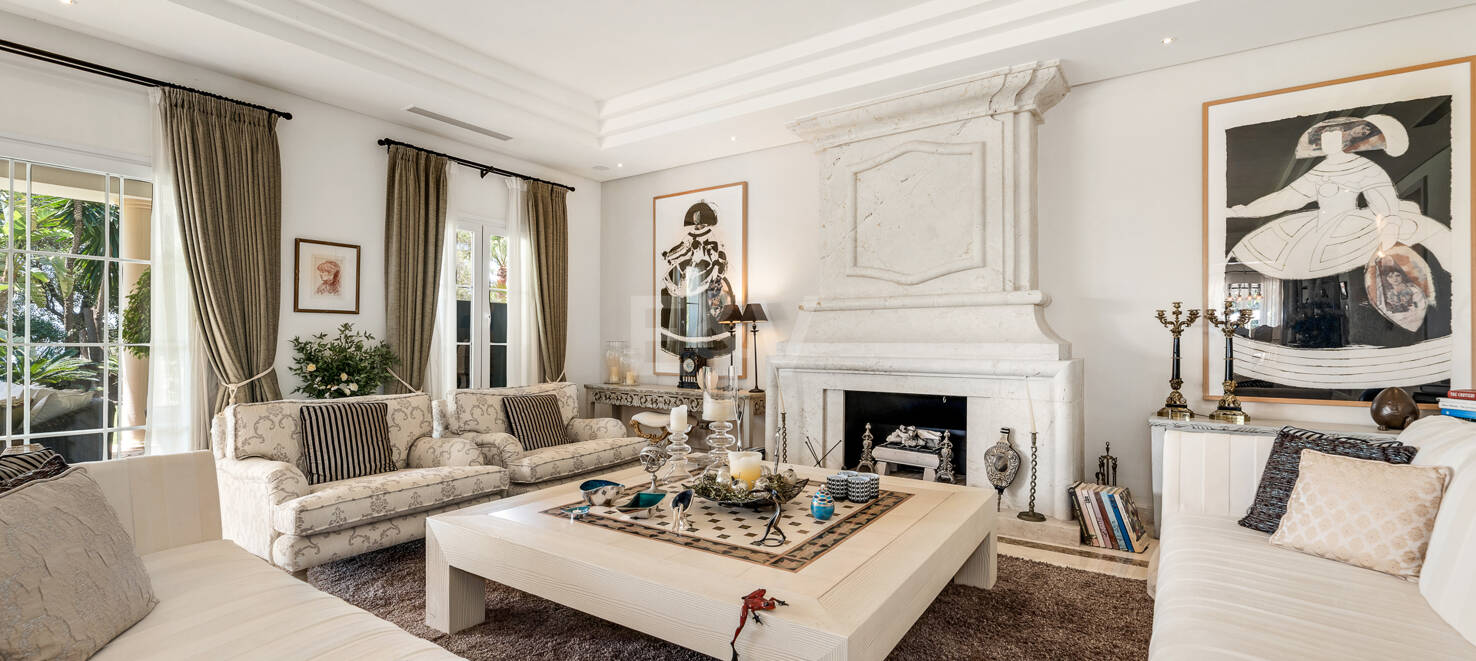 Elegant Classic Villa med panoramautsikt över havet i Sierra Blanca