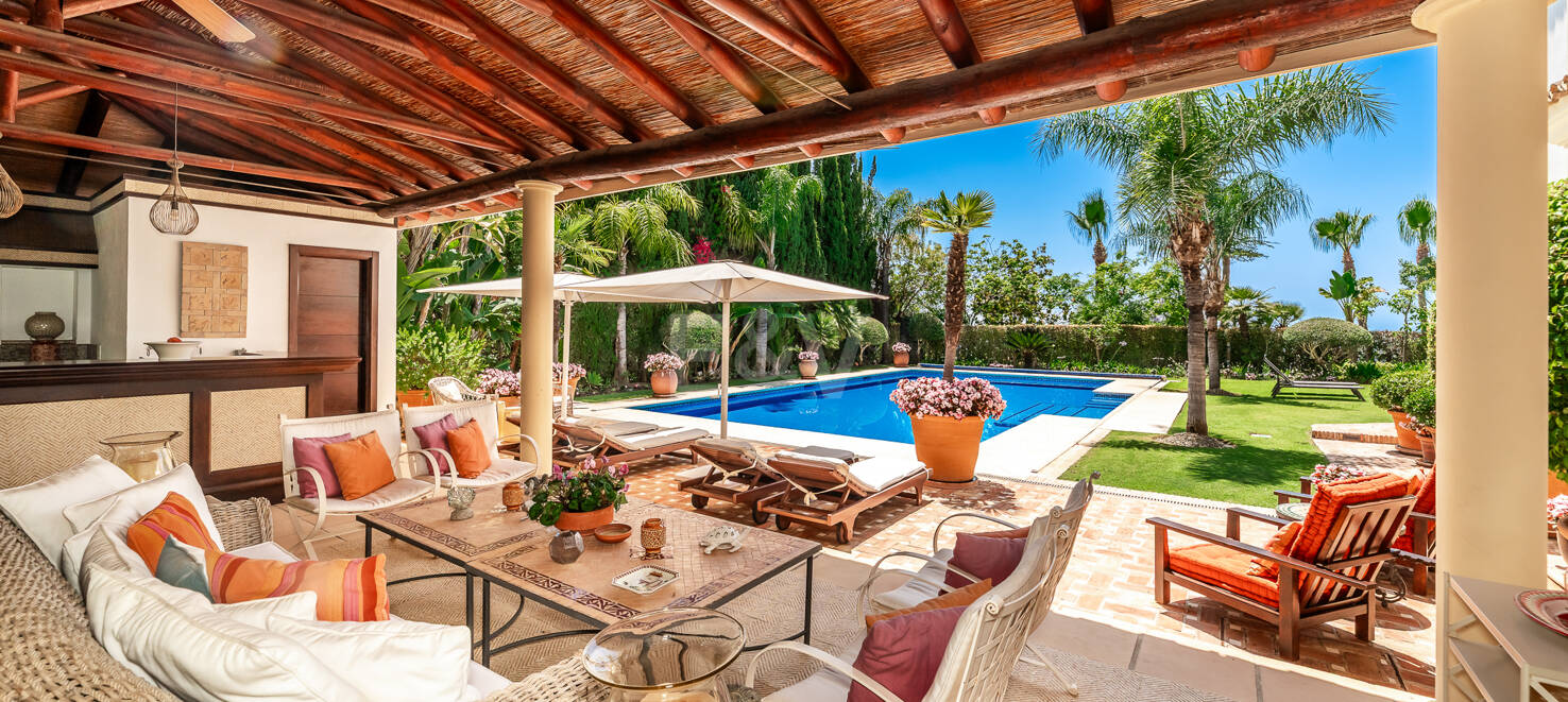 Elegant Classic Villa med panoramautsikt över havet i Sierra Blanca