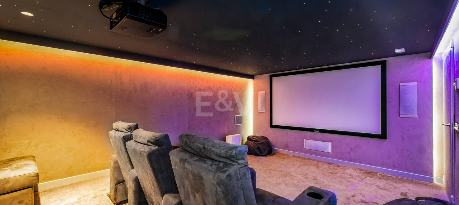 Elegant Classic Villa med panoramautsikt över havet i Sierra Blanca