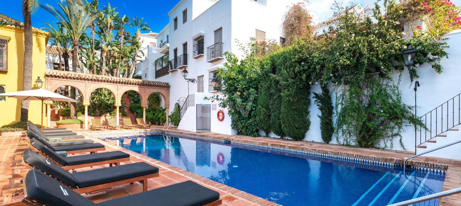 Modernisiertes Stadthaus in Lomas Pueblo mit privater Terrasse