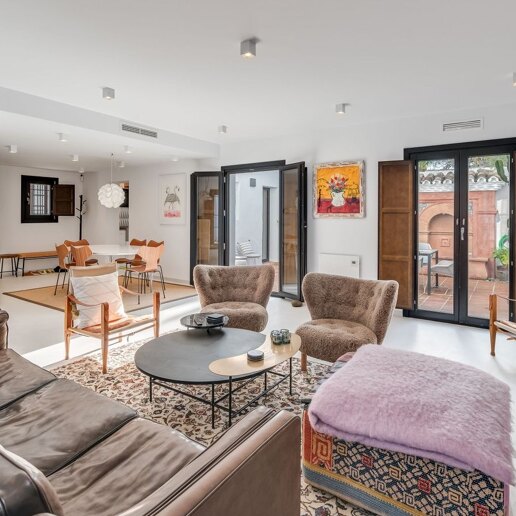 Modernisiertes Stadthaus in Lomas Pueblo mit privater Terrasse