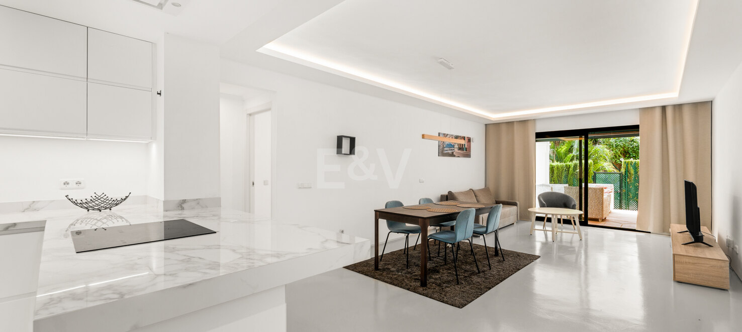 Charmantes Apartment mit sonniger Terrasse und direktem Poolzugang