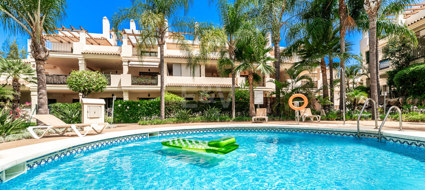 Charmantes Apartment mit sonniger Terrasse und direktem Poolzugang