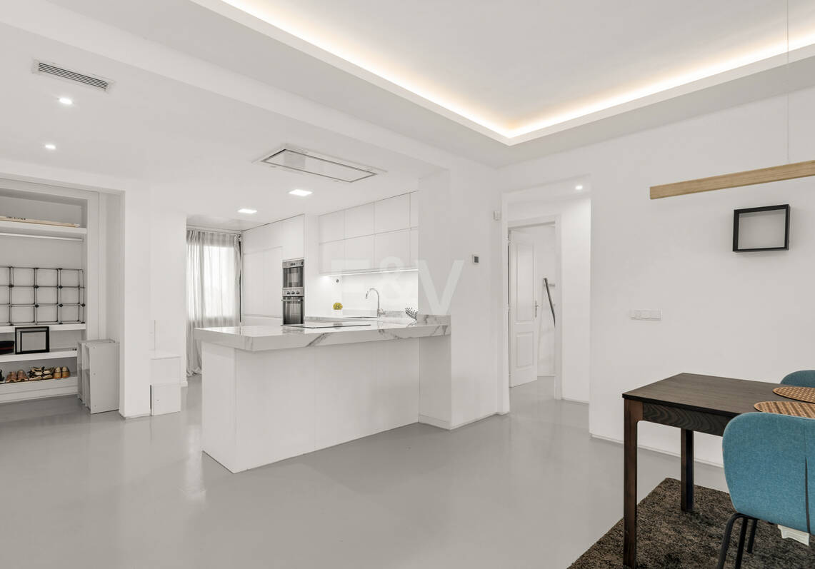 Uroczy ogród Apartament z bezpośrednim dostępem do basenu w Gated Wspólnoty