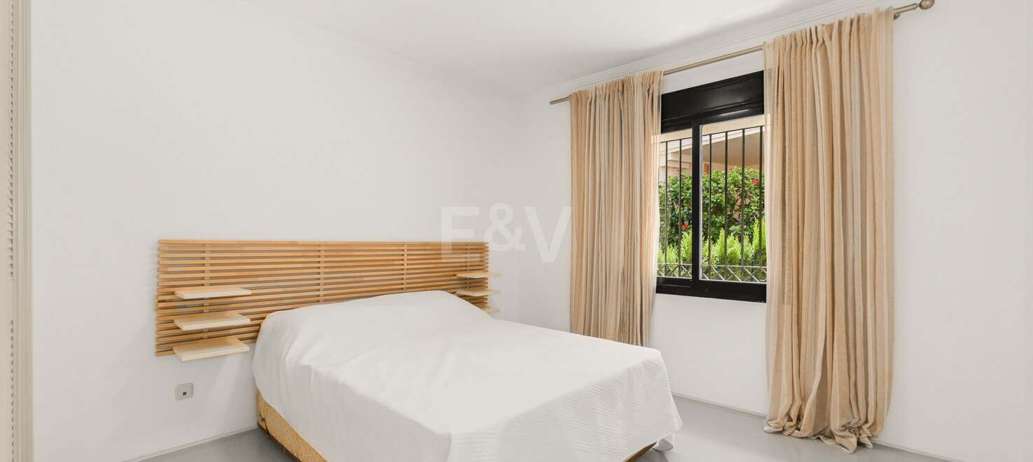 Charmantes Apartment mit sonniger Terrasse und direktem Poolzugang