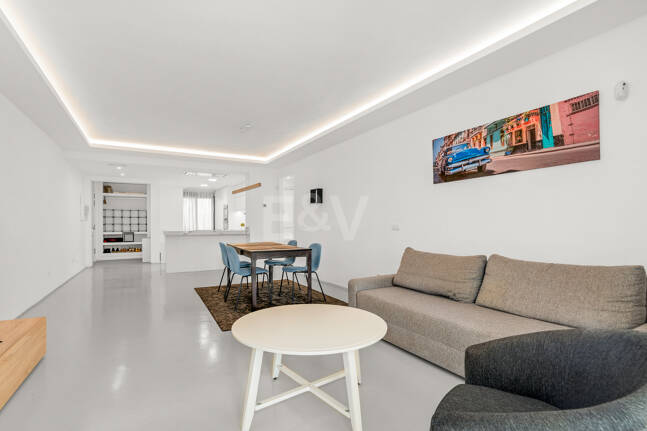 Charming Garden Apartment with Direct Pool Access in Gated Community