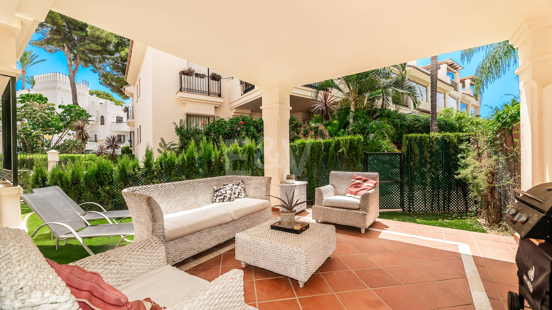Charming Garden Apartment with Direct Pool Access in Gated Community