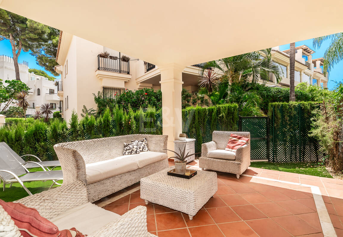 Charming Garden Apartment with Direct Pool Access in Gated Community