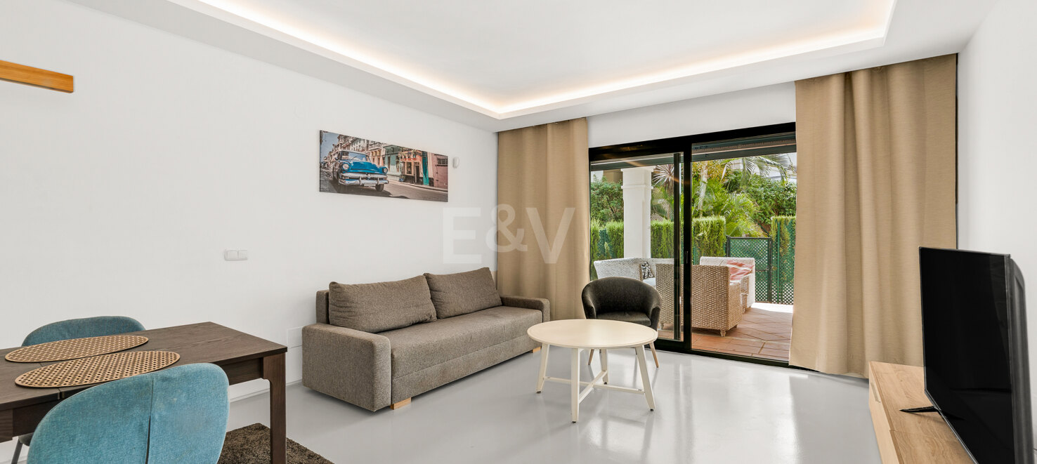 Charmantes Apartment mit sonniger Terrasse und direktem Poolzugang