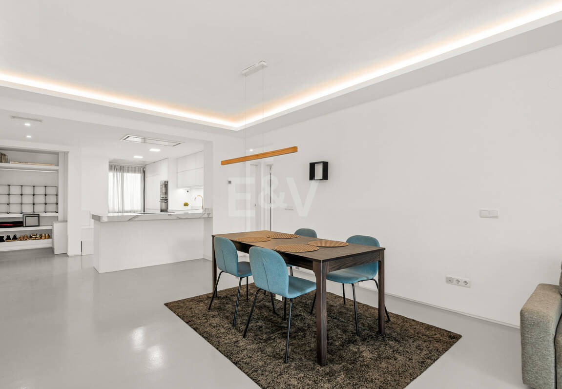 Charming Garden Apartment with Direct Pool Access in Gated Community