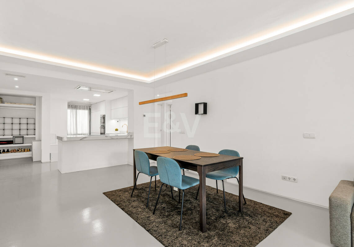 Uroczy ogród Apartament z bezpośrednim dostępem do basenu w Gated Wspólnoty