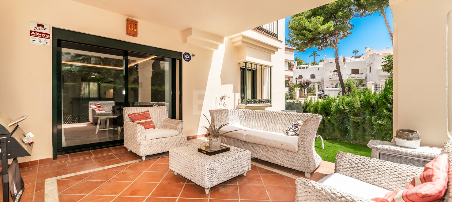 Charmantes Apartment mit sonniger Terrasse und direktem Poolzugang