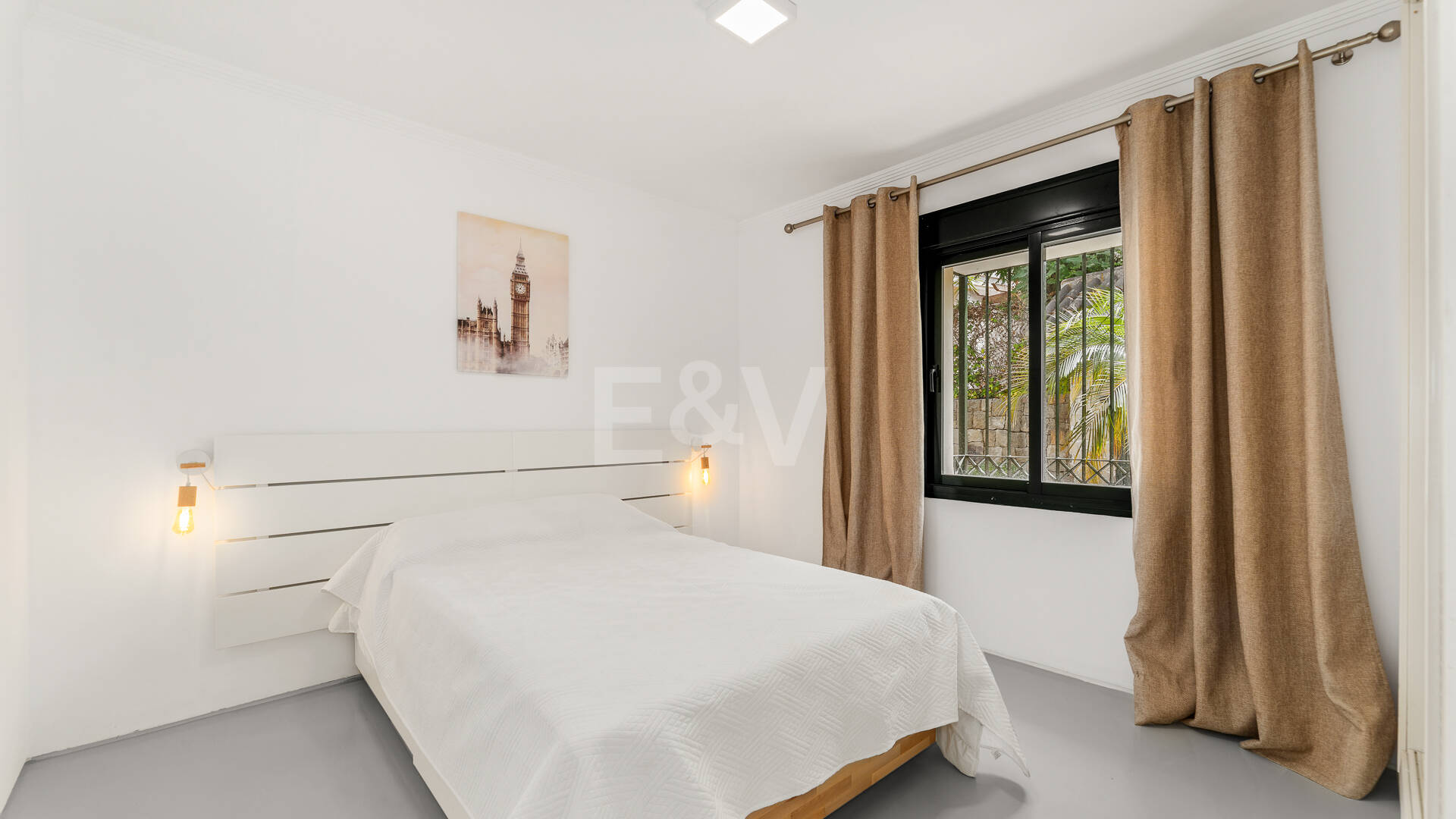 Charming Garden Apartment with Direct Pool Access in Gated Community