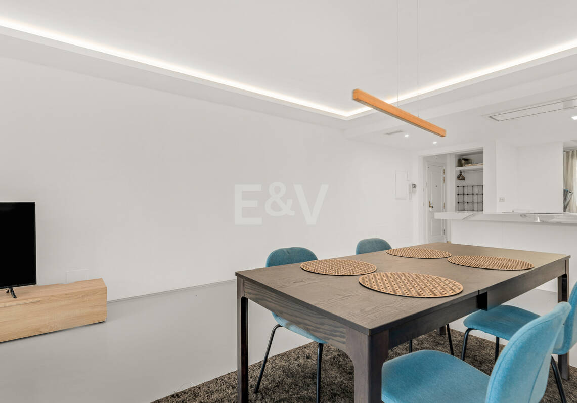 Uroczy ogród Apartament z bezpośrednim dostępem do basenu w Gated Wspólnoty