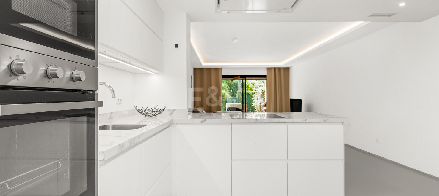 Charming Garden Apartment with Direct Pool Access in Gated Community