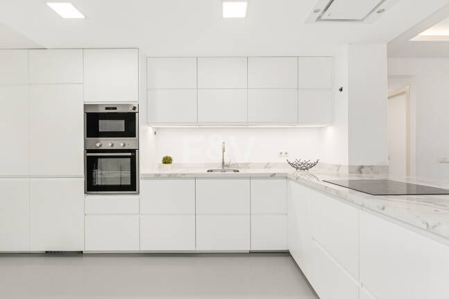 Charming Garden Apartment with Direct Pool Access in Gated Community