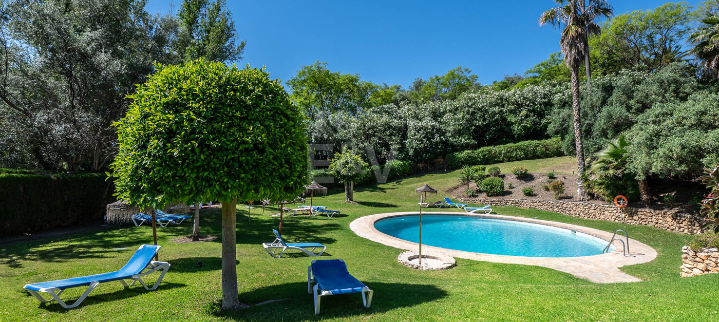 2-Bedroom Apartment with Golf Views in La Quinta