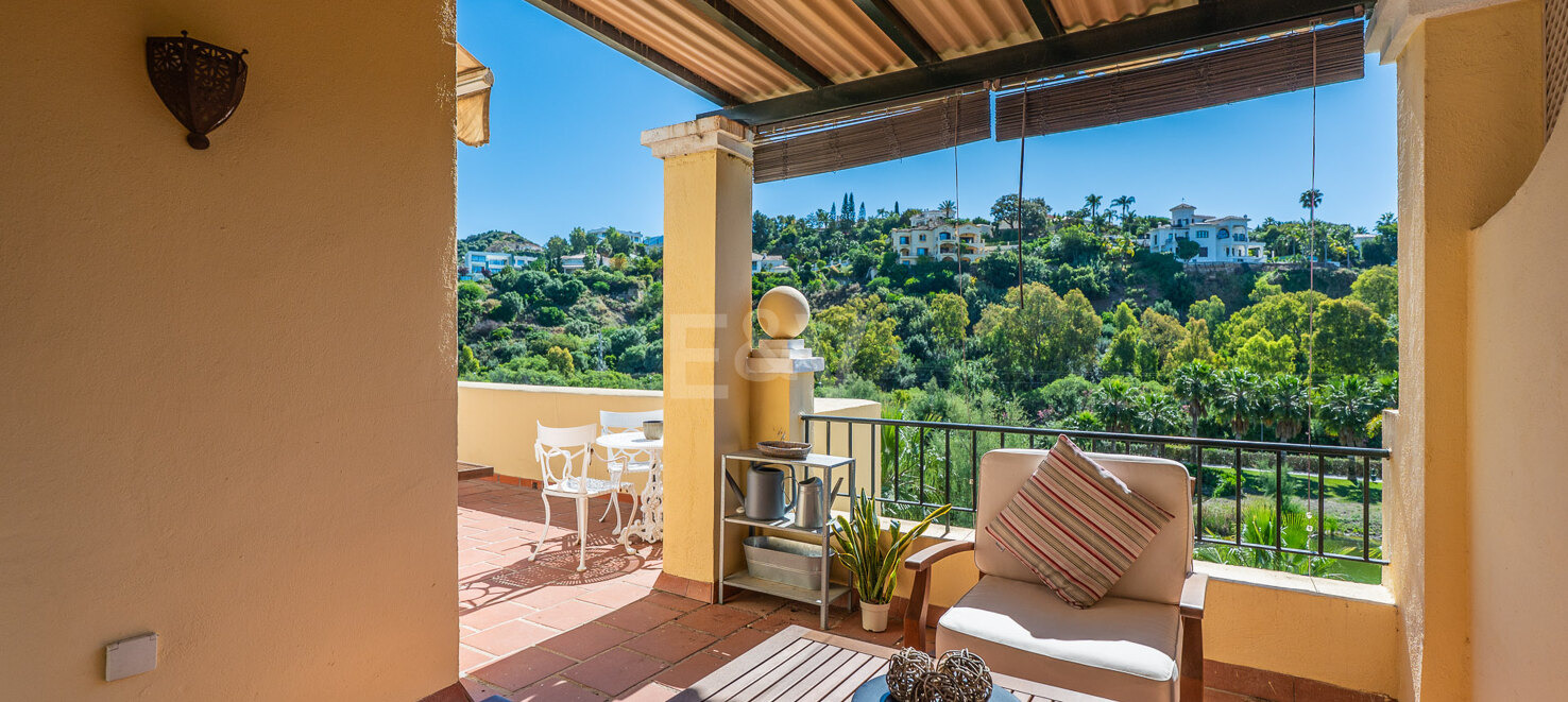 2-Bedroom Apartment with Golf Views in La Quinta