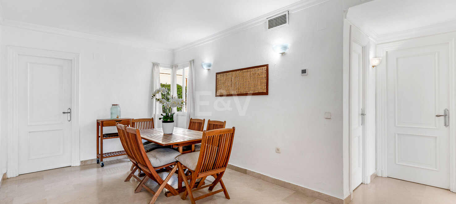 2-Bedroom Apartment with Golf Views in La Quinta