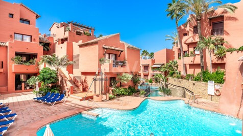 Duplex penthouse close to the beach