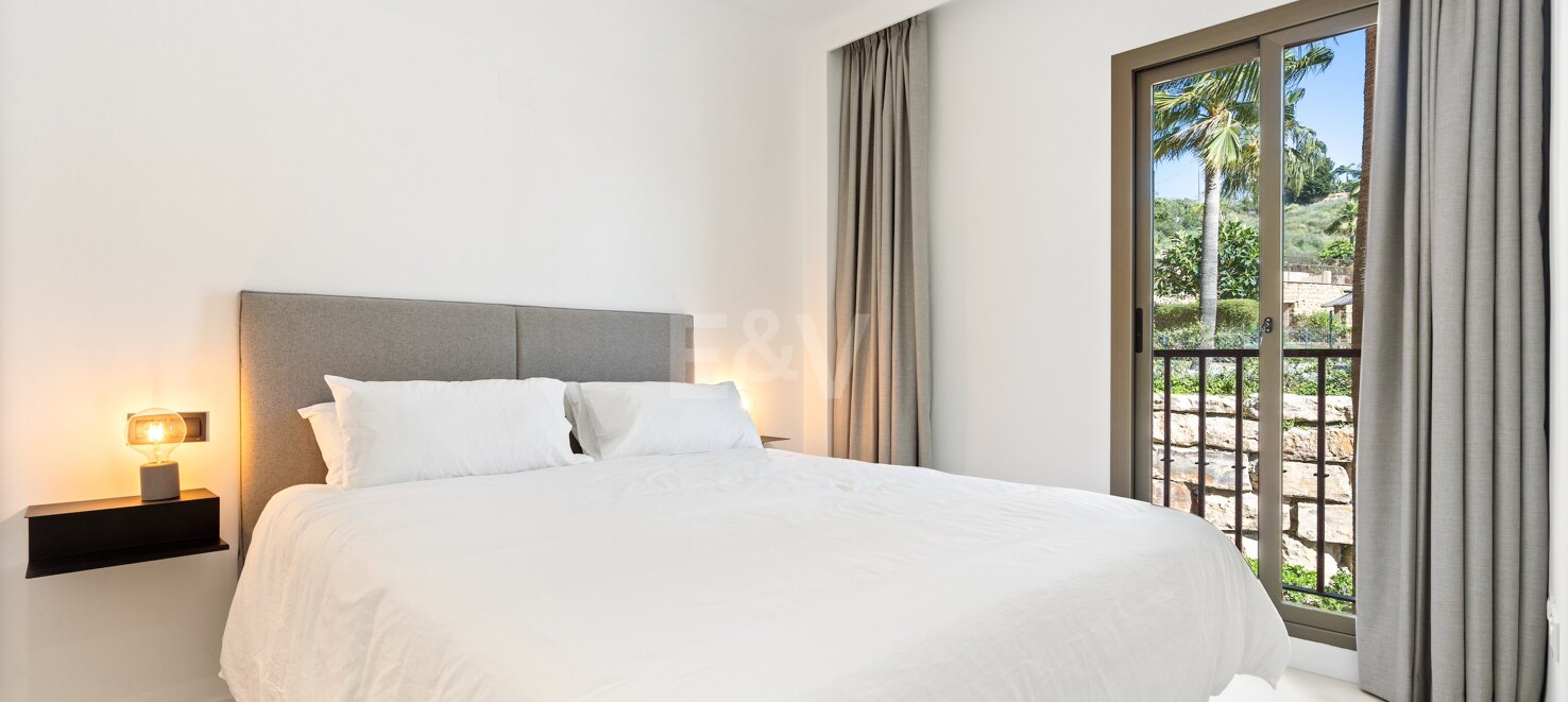 Moderne Eckwohnung mit Meerblick und zwei Terrassen