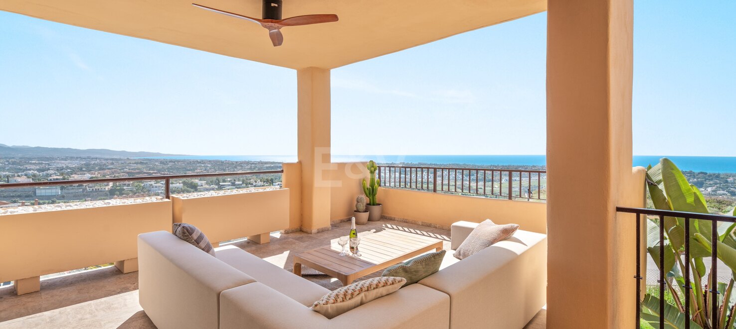 Moderne Eckwohnung mit Meerblick und zwei Terrassen