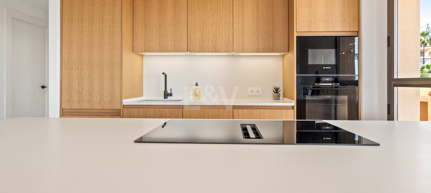 Moderne Eckwohnung mit Meerblick und zwei Terrassen