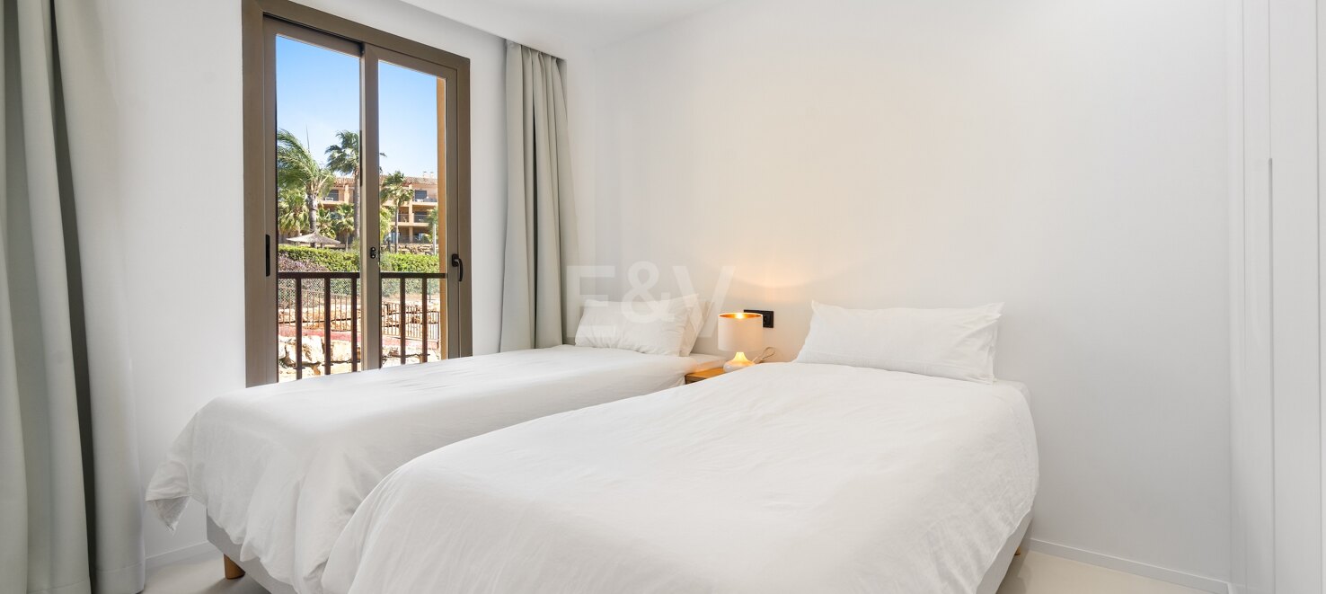 Moderne Eckwohnung mit Meerblick und zwei Terrassen