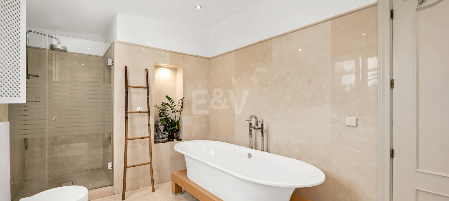 Chic Villa i naturlig inställning nära La Quinta