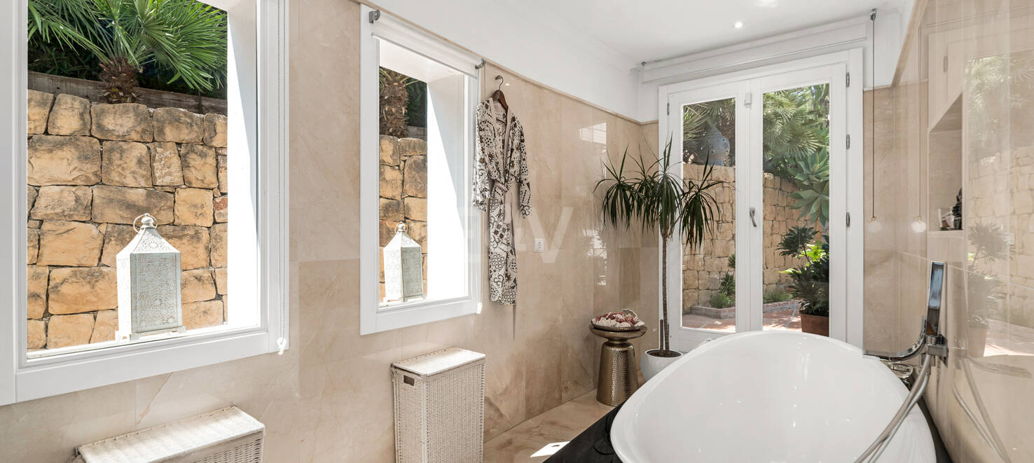 Chic Villa i naturlig inställning nära La Quinta