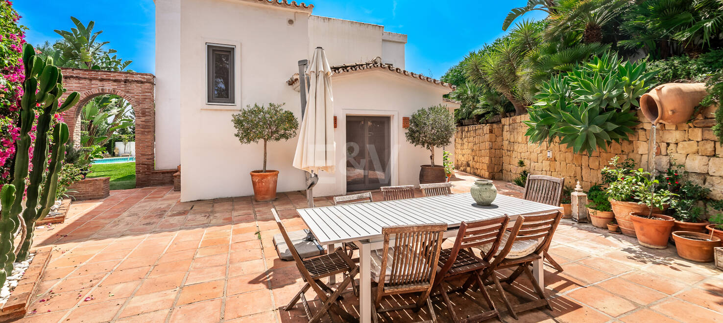 Chic Villa i naturlig inställning nära La Quinta