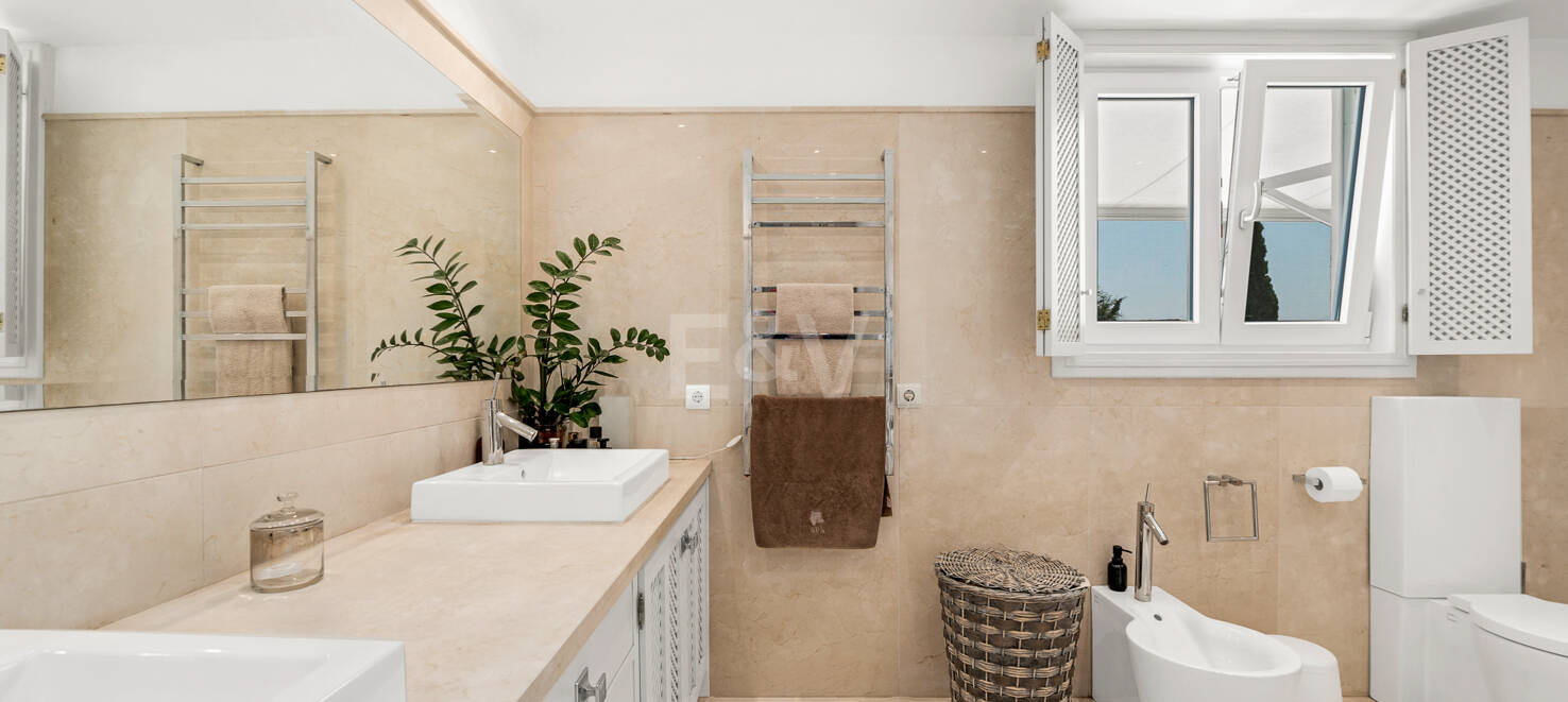 Chic Villa i naturlig inställning nära La Quinta