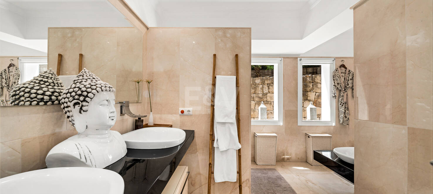 Chic Villa i naturlig inställning nära La Quinta