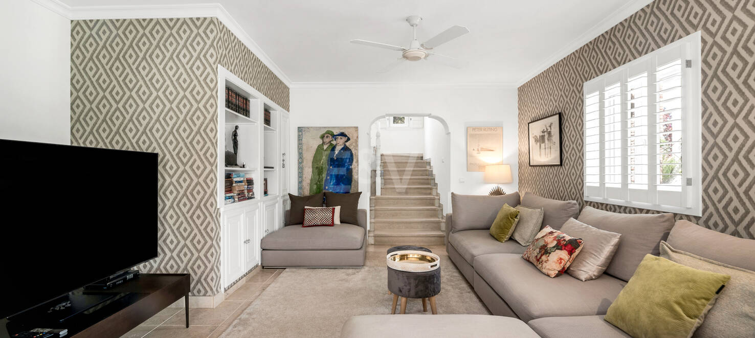 Chic Villa i naturlig inställning nära La Quinta