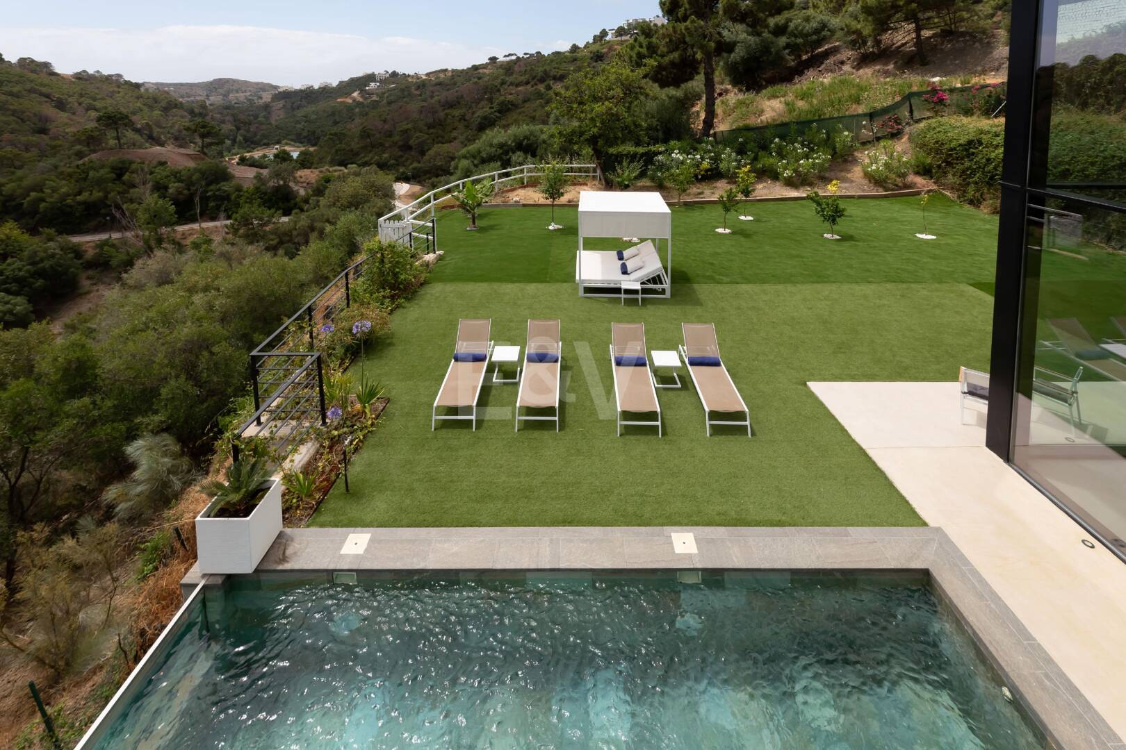 Exceptional Modern Villa with Privacy, Nature & Panoramic Views