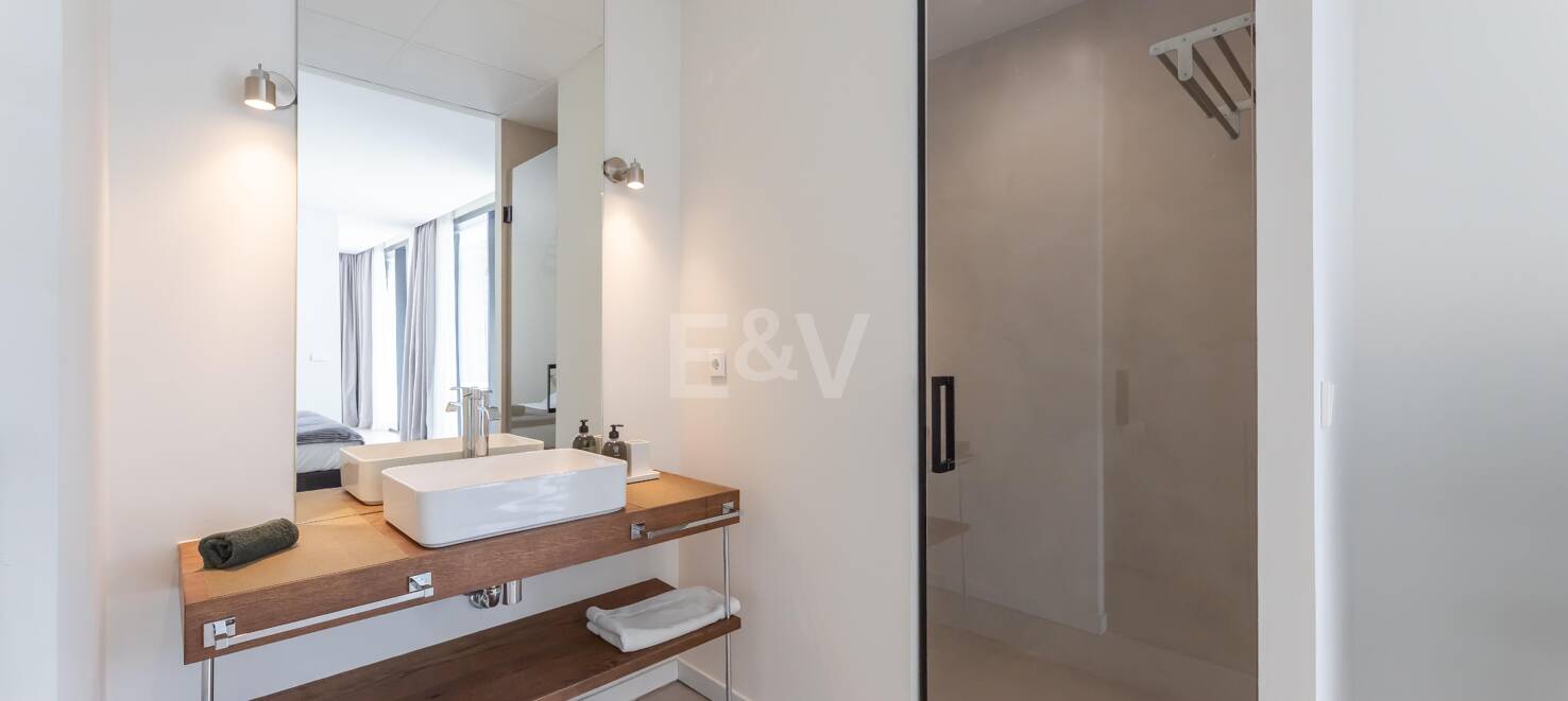 Exceptional Modern Villa with Privacy, Nature & Panoramic Views