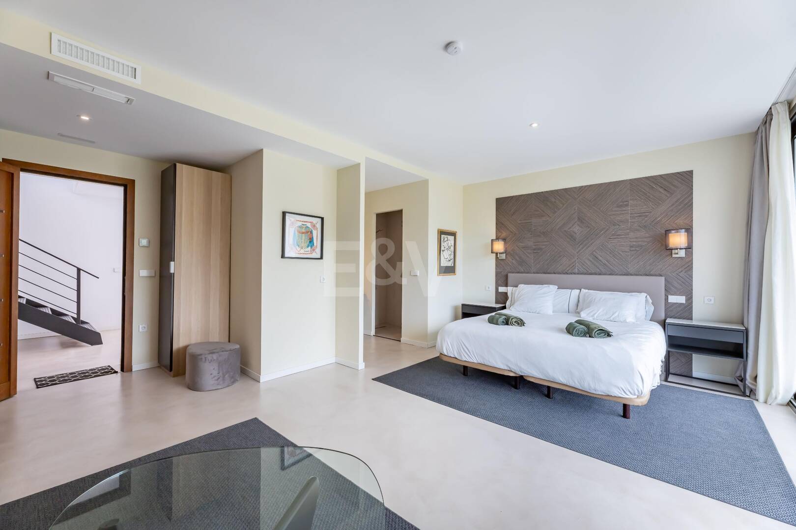 Exceptional Modern Villa with Privacy, Nature & Panoramic Views