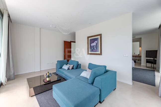 Exceptional Modern Villa with Privacy, Nature & Panoramic Views