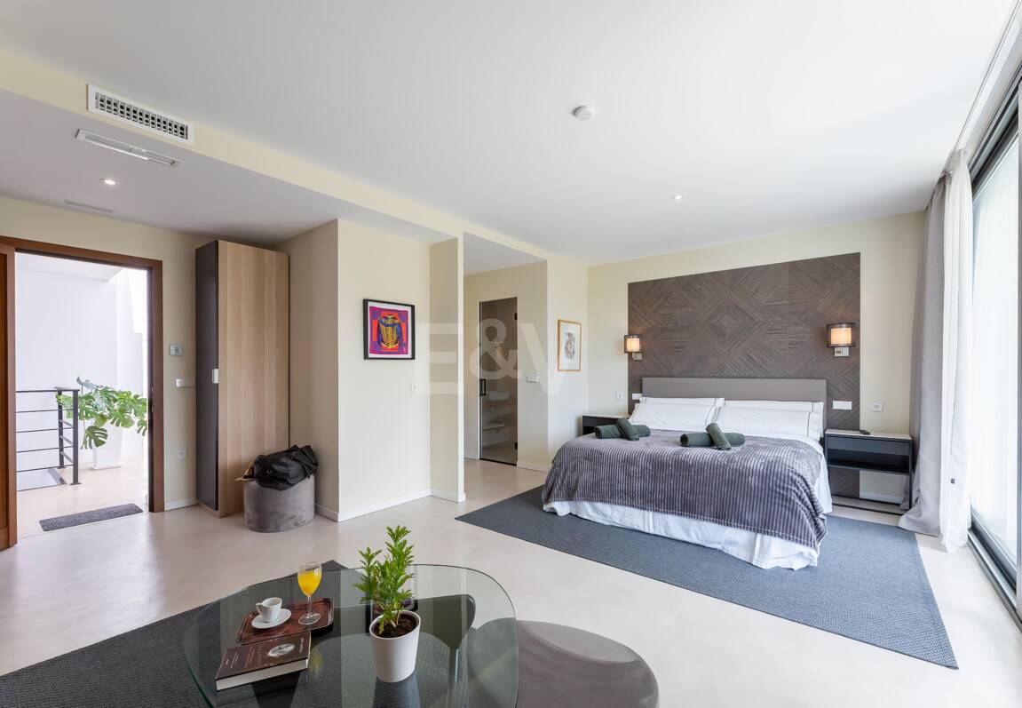 Exceptional Modern Villa with Privacy, Nature & Panoramic Views