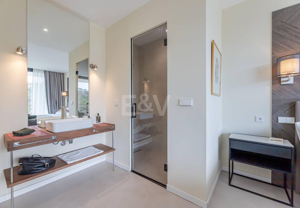 Exceptional Modern Villa with Privacy, Nature & Panoramic Views