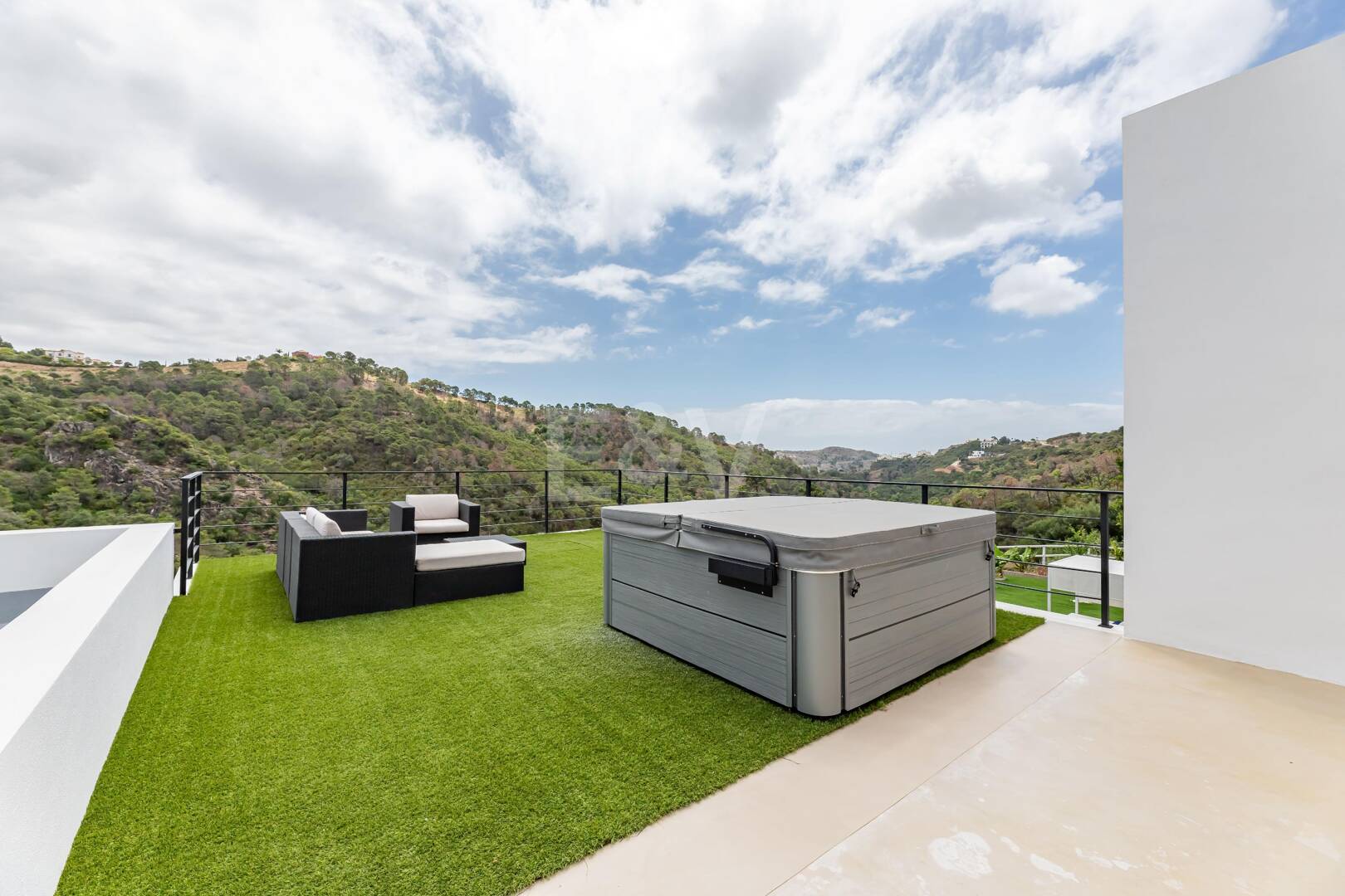 Excepcional villa moderna con privacidad, naturaleza y vistas panorámicas