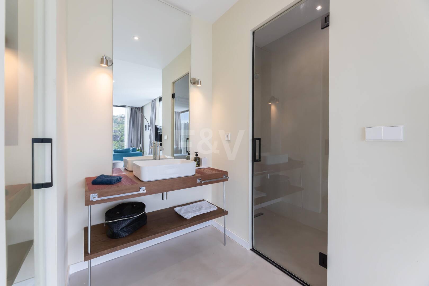 Exceptional Modern Villa with Privacy, Nature & Panoramic Views