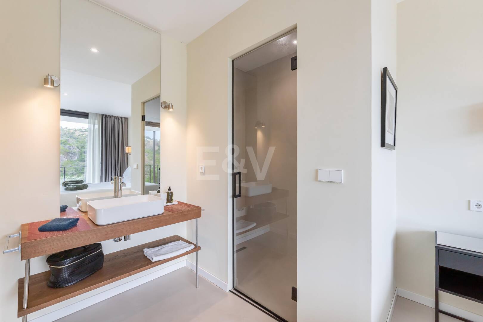 Exceptional Modern Villa with Privacy, Nature & Panoramic Views