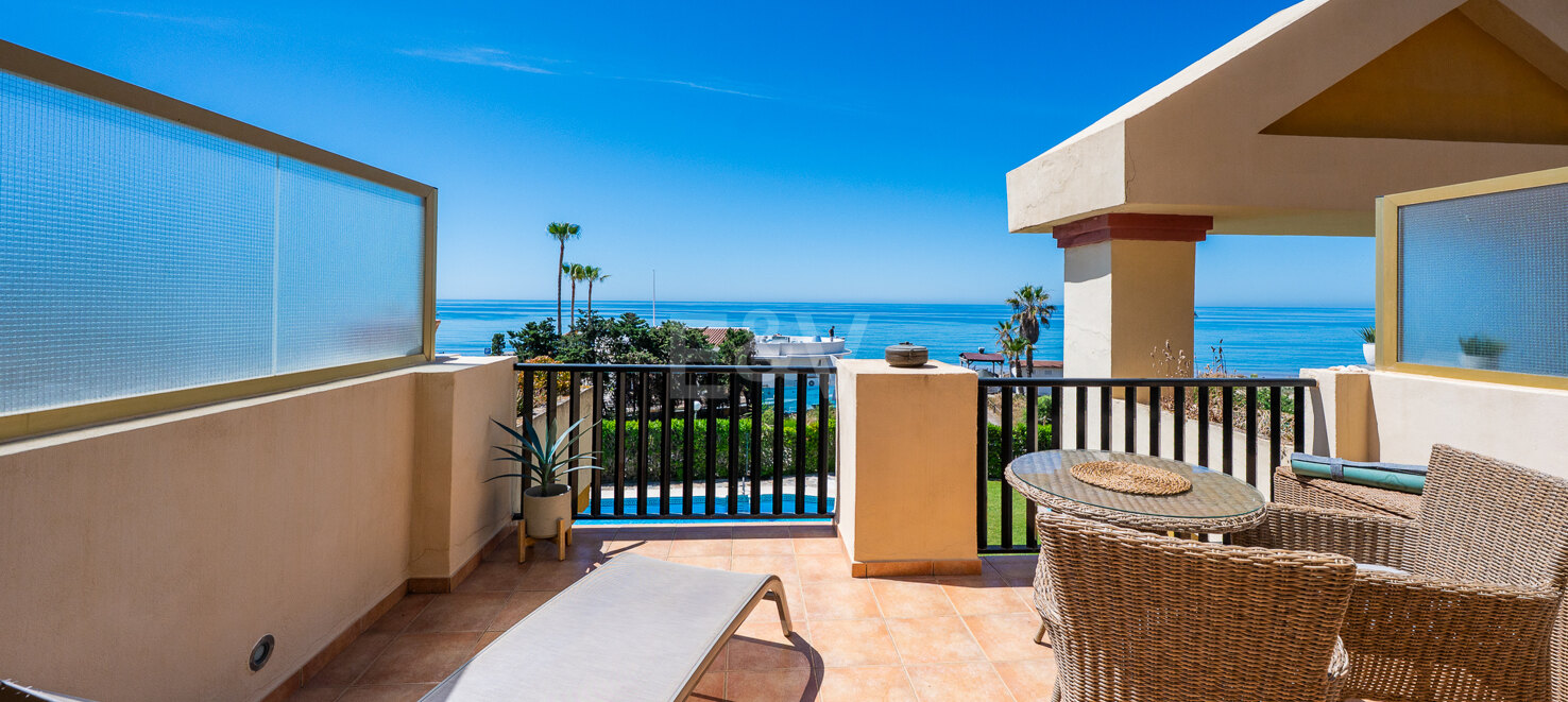 Exklusiv Beachfront Lägenhet med fantastiskt Medelhav Utsikt