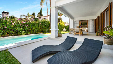 Elegante villa orientada al sur en la prestigiosa zona residencial de Nagüeles
