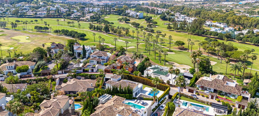 Investment Opportunity - Villa on double Plot with La Concha views