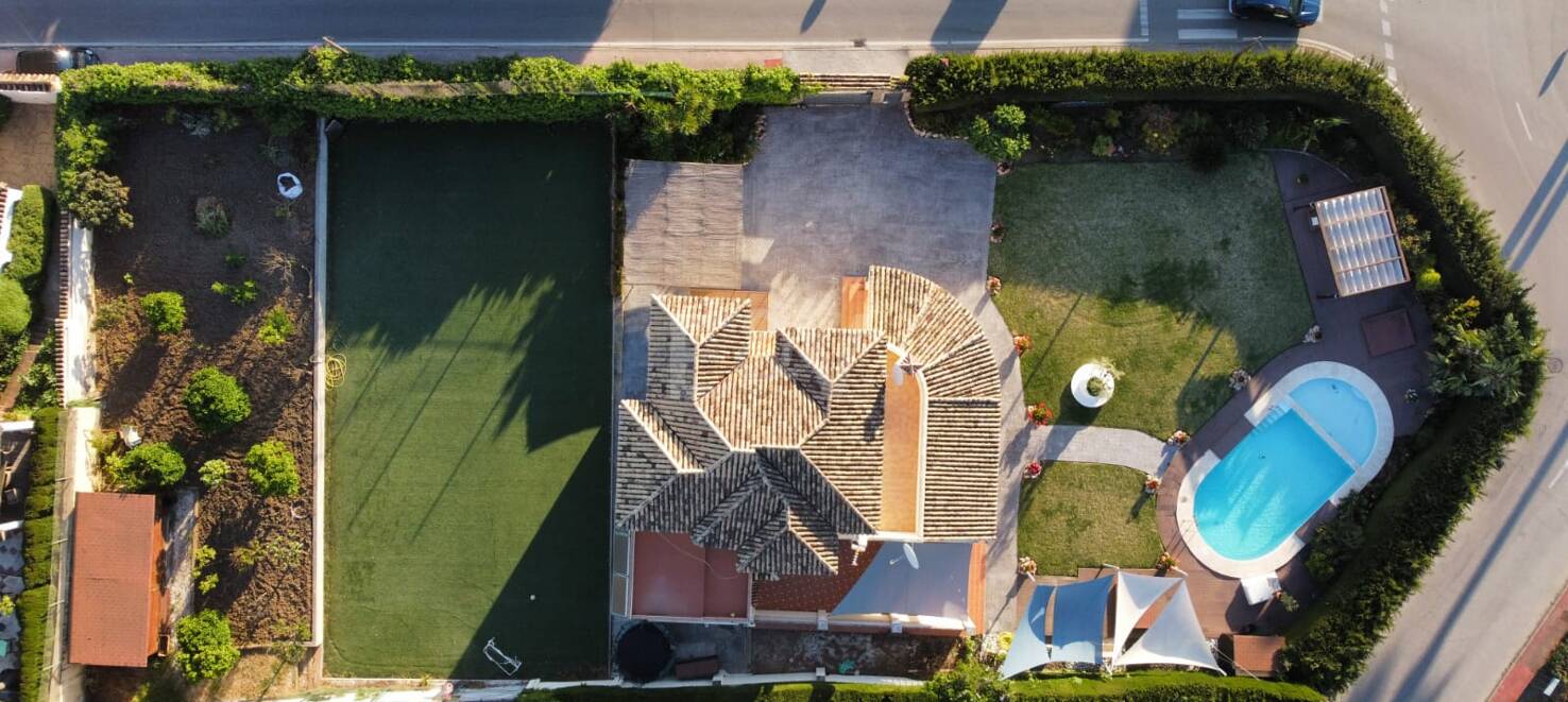 Investment Opportunity - Villa on double Plot with La Concha views