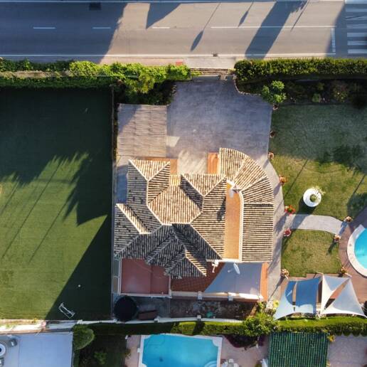 Investment Opportunity - Villa on double Plot with La Concha views