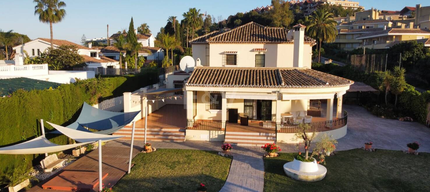 Investment Opportunity - Villa on double Plot with La Concha views