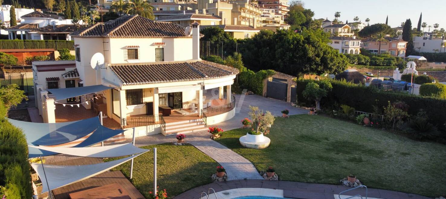 Investment Opportunity - Villa on double Plot with La Concha views